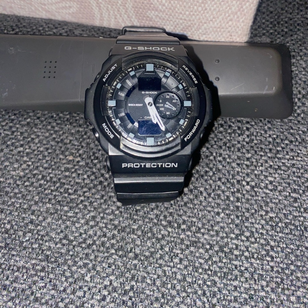 Men’s G-Shock watch